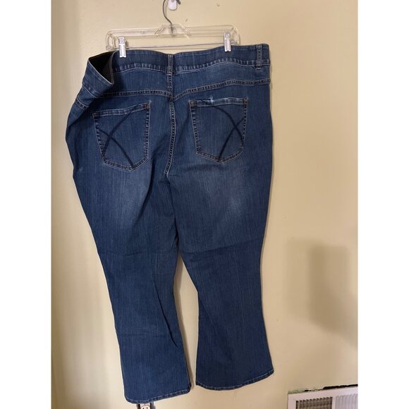 Lane Bryant Womens Bootcut Jeans Size 28 Short Cotton Blend Mid-Rise Blue Denim - Picture 9 of 13